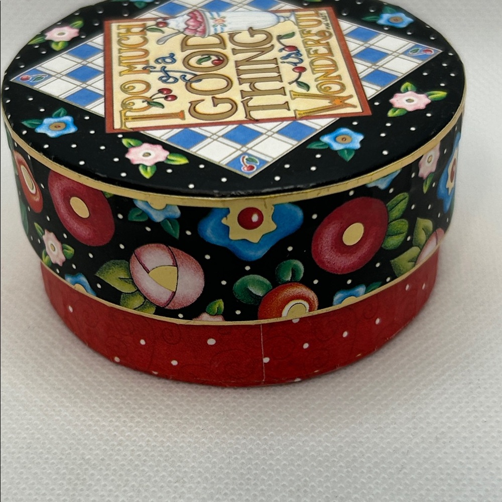 Mary Engelbreit Decorative Round Cardboard Boxes - Picture 7 of 13